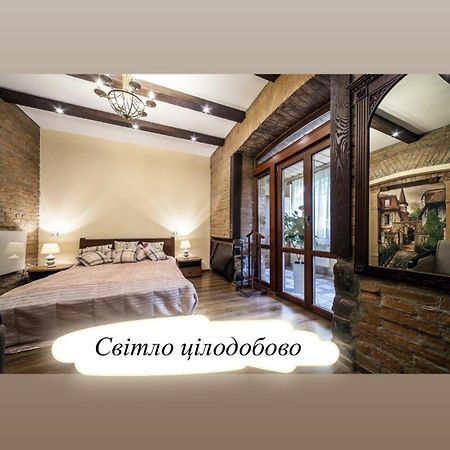 לבוב Vip Castle Apartmens מראה חיצוני תמונה
