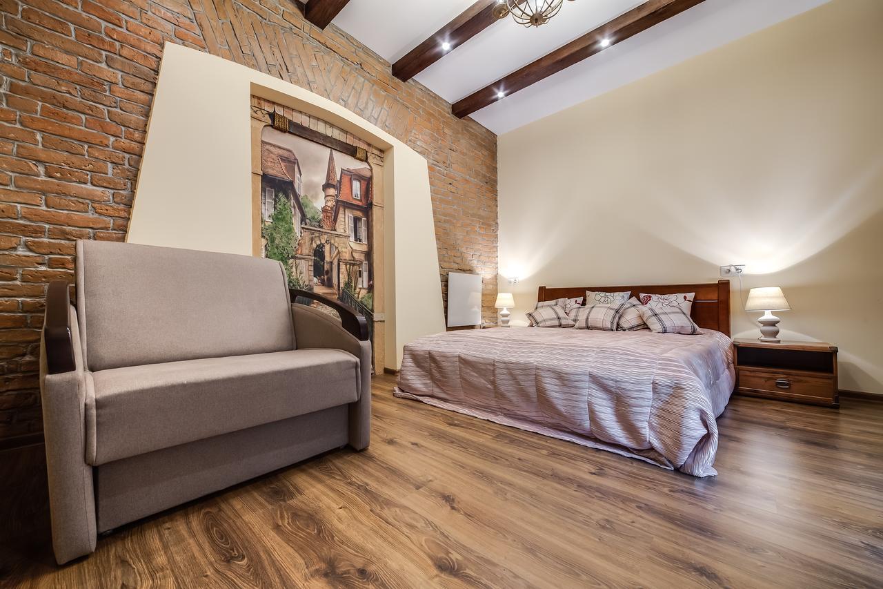 לבוב Vip Castle Apartmens מראה חיצוני תמונה